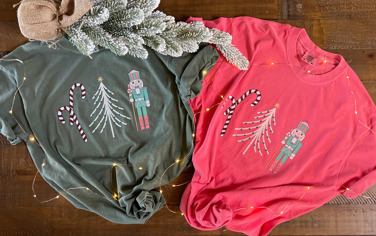 A FEW OF MY FAVORITE THINGS Holiday Graphic Crewneck