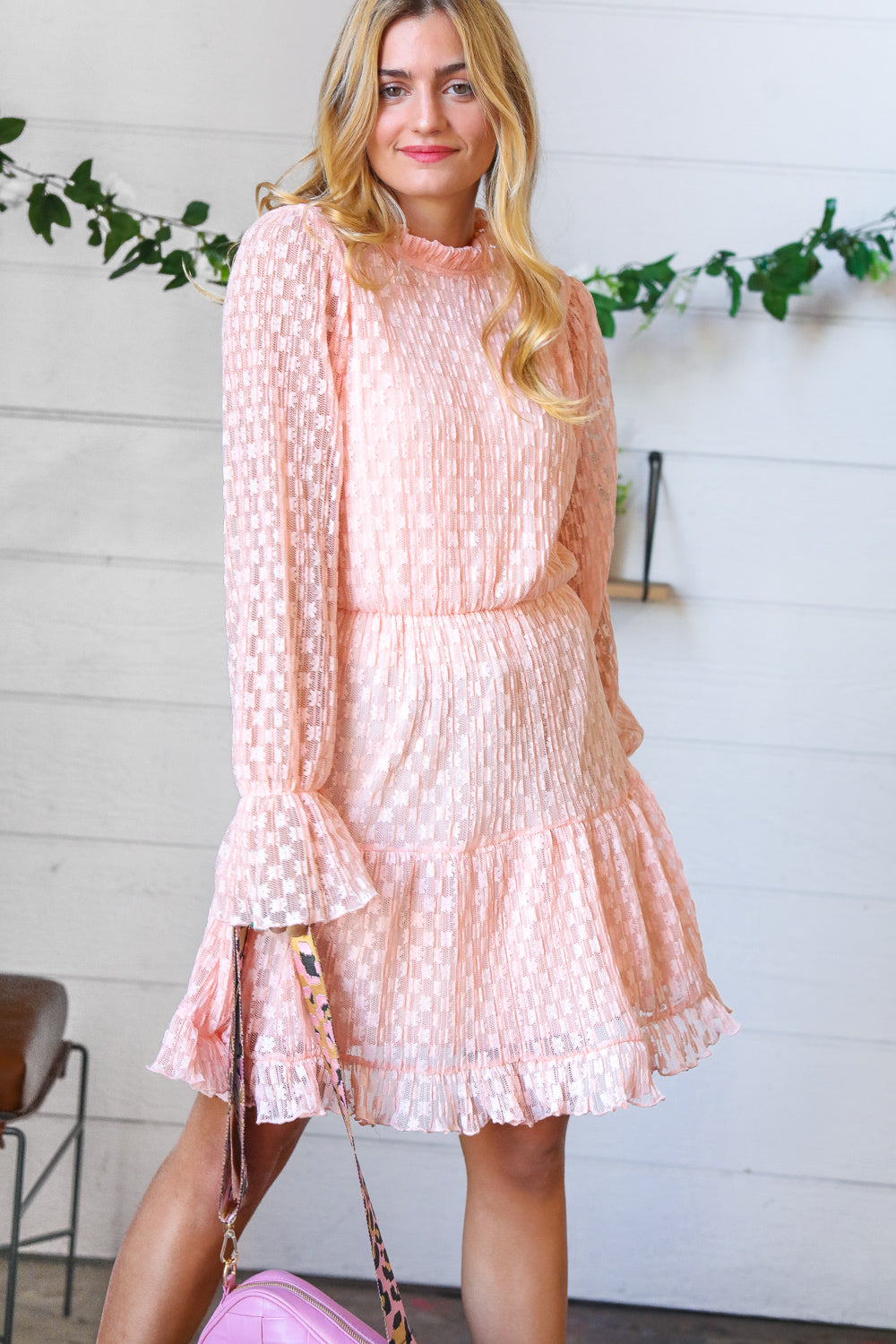 Peach Pleated Lace Bubble Sleeve Lined Dress