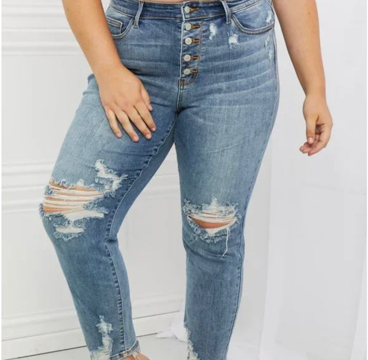 Judy Blue Maddison Boyfriend Jeans