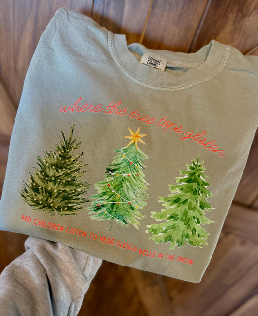 Where the Tree Tops Glisten” Christmas Crewneck – Comfort Colors